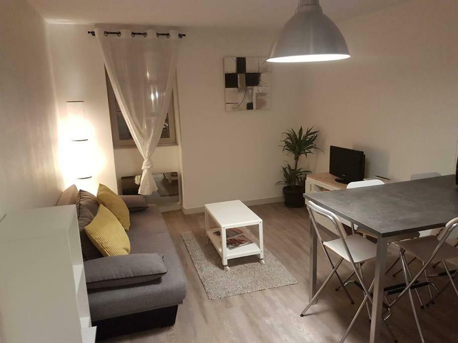 Tres Bel Appartement Centre Vitre Экстерьер фото